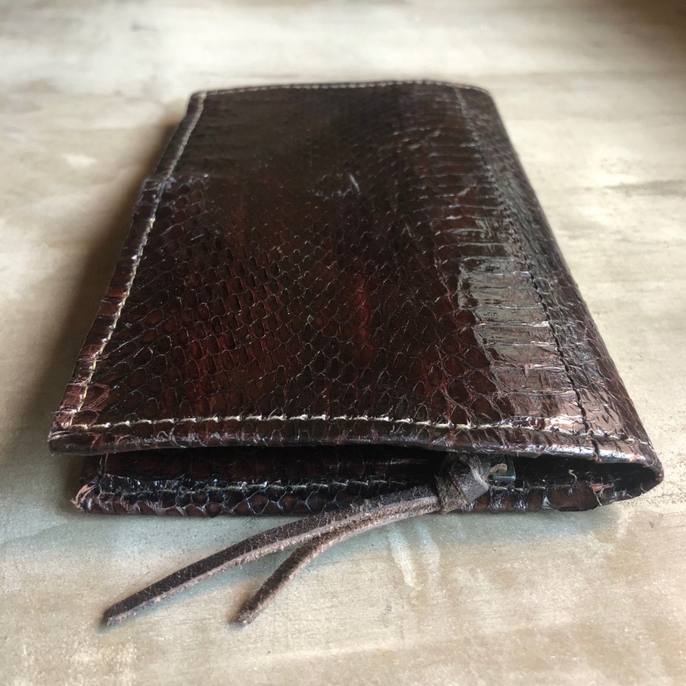 Snakeskin wallet Hato Hasi